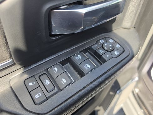 Used 2026 RAM 3500 Laramie AWD/4WD image 18