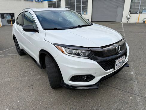Used 2021 Honda HR-V Sport image 5