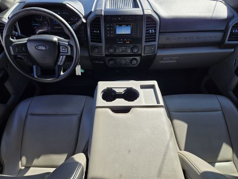 Used 2020 Ford F550 4x4 Crew Cab Super Duty w/ Power Equipment Group image 25