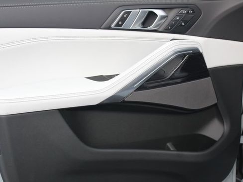 New 2026 BMW X6 xDrive40i w/ Climate Comfort Package image 20