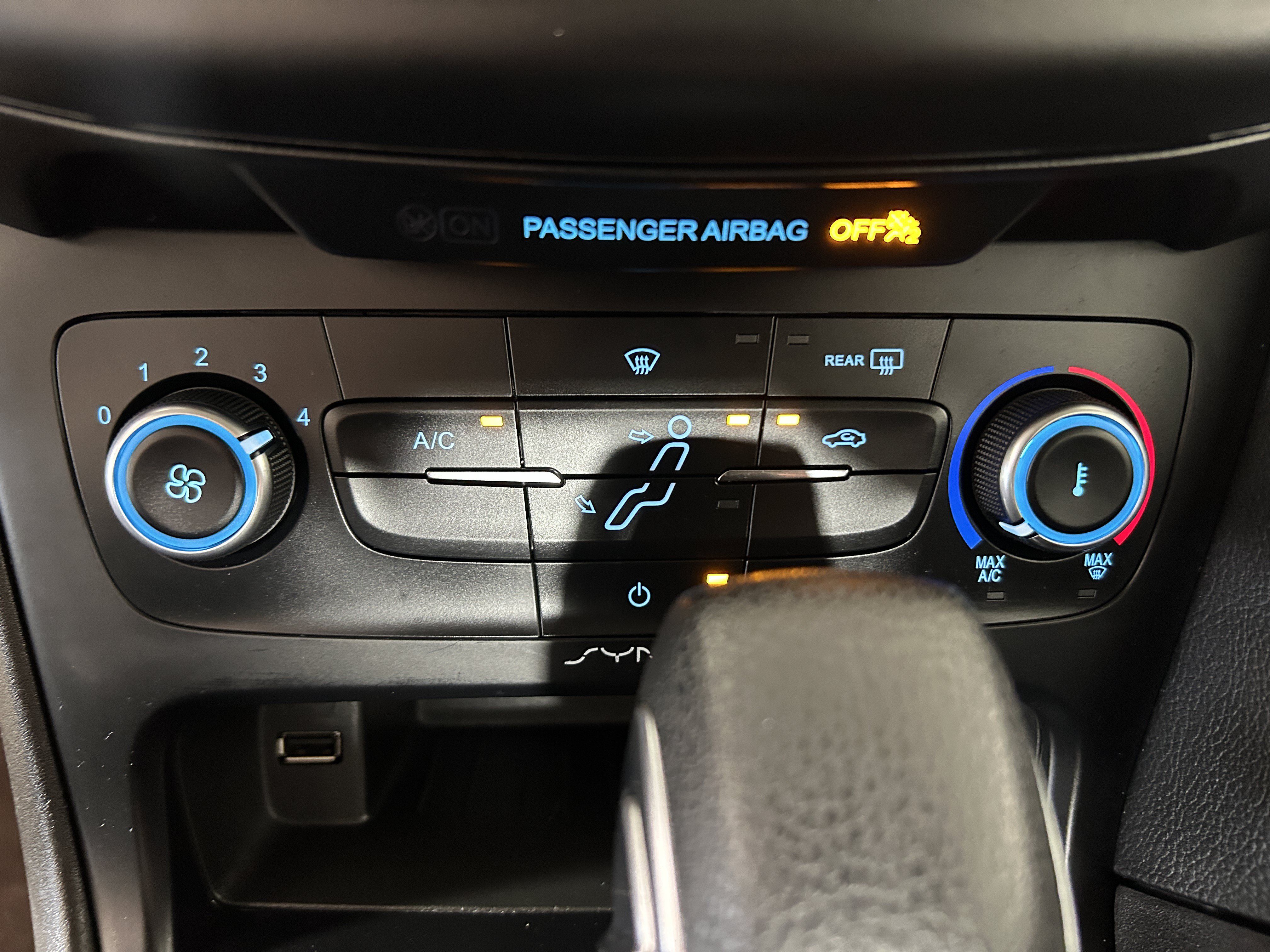 Used 2018 Ford Focus SE FWD image 17