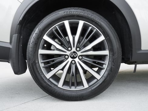 Used 2023 INFINITI QX60 Sensory w/ Vision Package FWD image 13