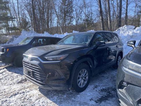 Certified 2025 Toyota Grand Highlander AWD image 1