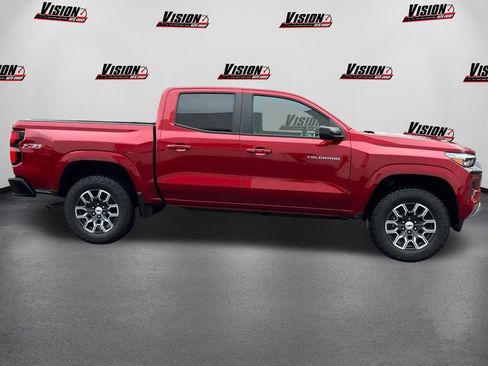 Used 2023 Chevrolet Colorado Z71 w/ Safety Package AWD/4WD image 4