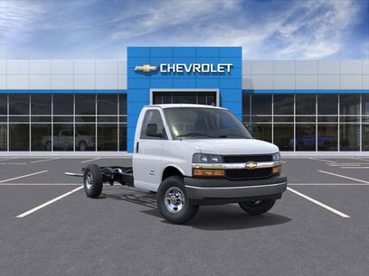 New 2025 Chevrolet Express 3500