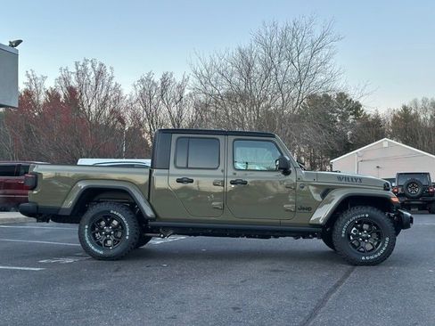 New 2026 Jeep Gladiator Willys image 7