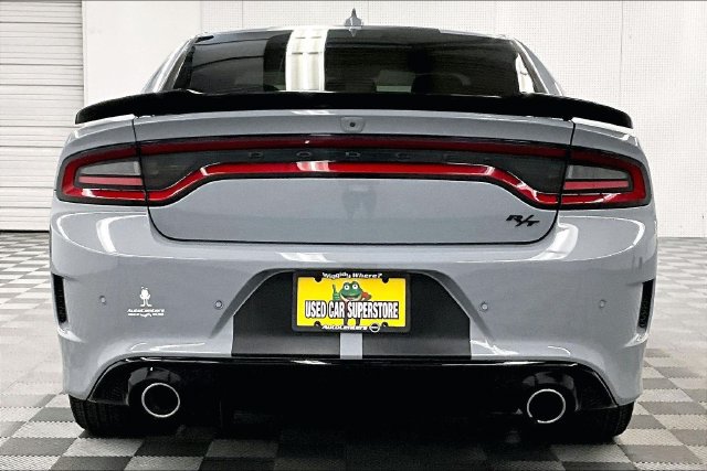 Used 2022 Dodge Charger R/T w/ Blacktop Package RWD image 5
