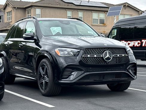 New 2026 Mercedes-Benz GLE 450 4MATIC image 2