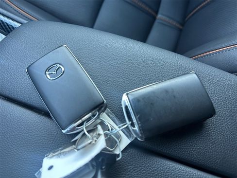 Used 2025 MAZDA CX-50 AWD 2.5 S w/ Premium Plus Pkg image 32