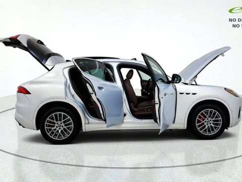 Used 2023 Maserati Grecale GT AWD/4WD image 20