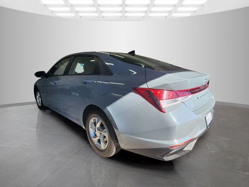 Certified 2021 Hyundai Elantra SE w/ Cargo Package FWD image 5