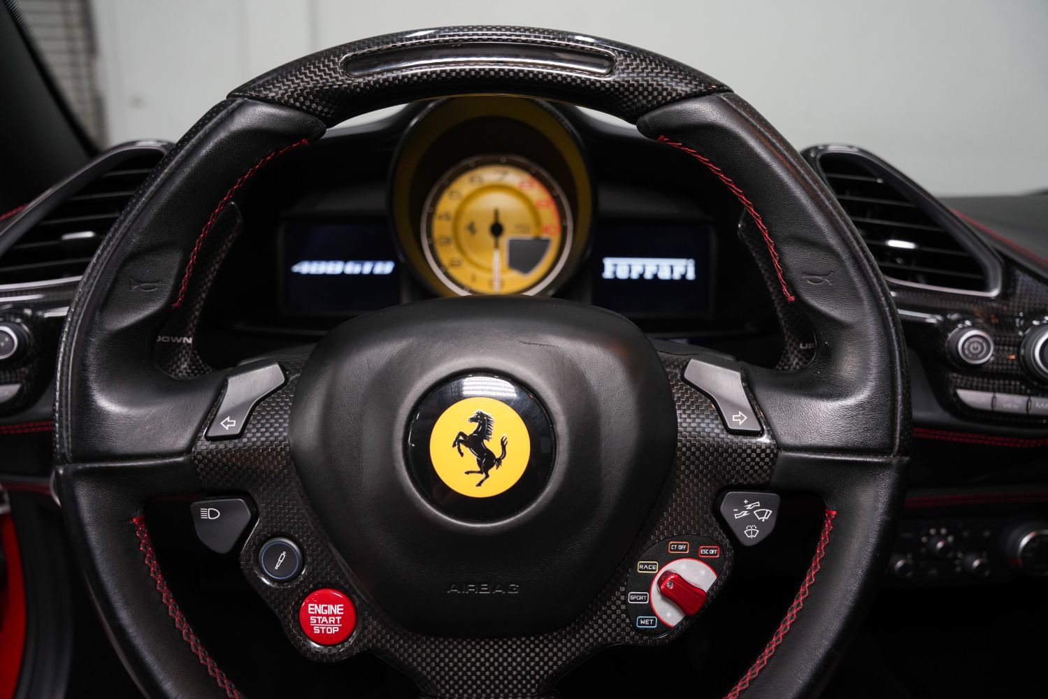 Used 2016 Ferrari 488 GTB RWD image 43