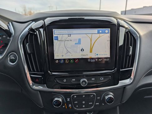 Used 2023 Chevrolet Traverse LT w/ LT Premium Package image 15