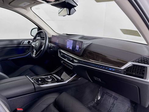 Used 2023 BMW X7 xDrive40i w/ Premium Package image 30