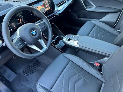 Used 2026 BMW X1 xDrive28i w/ Technology Package AWD/4WD image 4