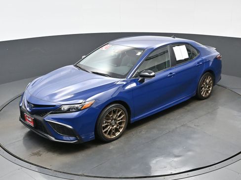 Used 2024 Toyota Camry SE w/ Convenience Package image 36