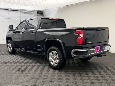 Used 2022 Chevrolet Silverado 2500 LTZ w/ LTZ Plus Package AWD/4WD image 3