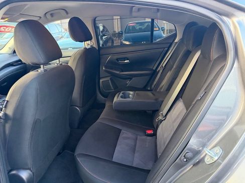 Certified 2024 Nissan Sentra SR FWD image 12