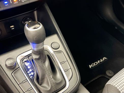 Used 2022 Hyundai Kona SE FWD image 23