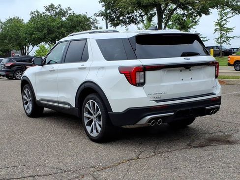 Used 2025 Ford Explorer Platinum w/ Ultimate Package AWD/4WD image 3