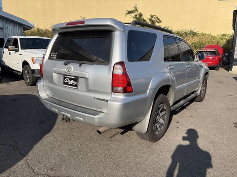 Used 2007 Toyota 4Runner Sport AWD/4WD image 3