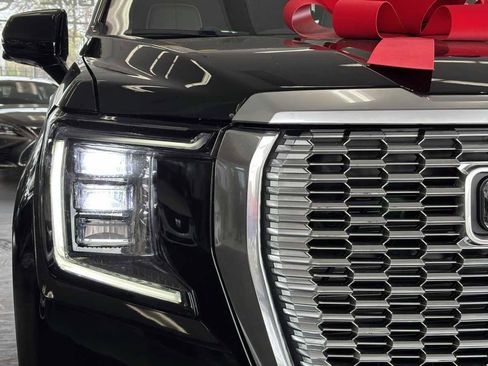 Used 2023 GMC Yukon XL Denali AWD/4WD image 22