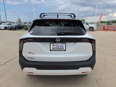 New 2026 Nissan Kicks SV w/ Cold Weather Package FWD image 6