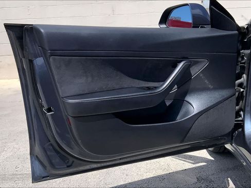 Used 2020 Tesla Model 3 Standard Range Plus RWD image 27
