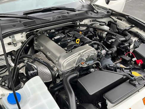 Used 2020 MAZDA MX-5 Miata RF Grand Touring image 16