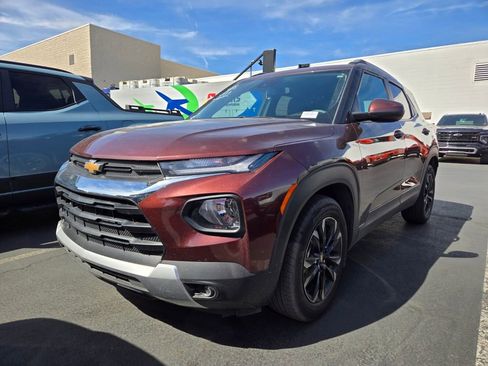 Used 2023 Chevrolet TrailBlazer LT image 1