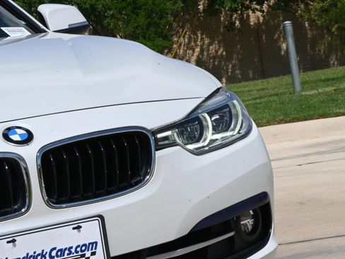 Used 2018 BMW 330i Sedan RWD image 10