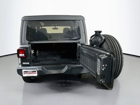 Used 2023 Jeep Wrangler Sport AWD/4WD image 31