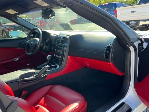 Used 2011 Chevrolet Corvette Coupe w/ Preferred Equipment Group RWD image 15