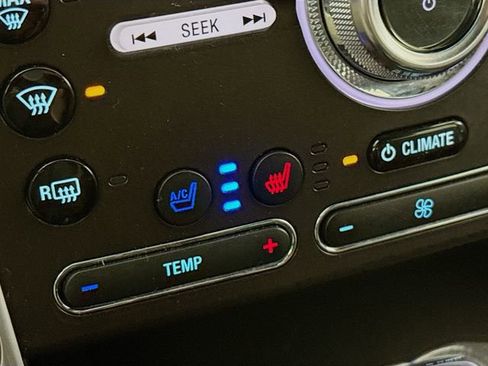 Used 2016 Ford Explorer Limited image 20