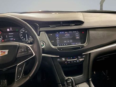 Used 2023 Cadillac XT5 Premium Luxury image 6
