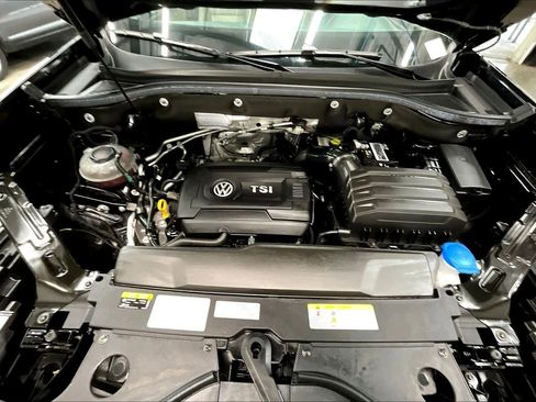 Used 2023 Volkswagen Atlas SE w/ Panoramic Sunroof Package image 12