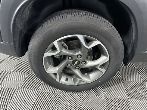 Used 2024 Chevrolet Trax LT image 17