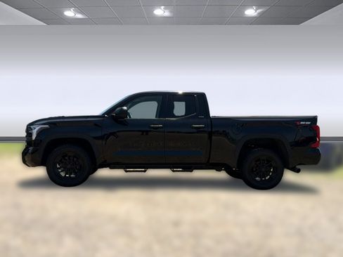 Used 2023 Toyota Tundra SR5 AWD/4WD image 2