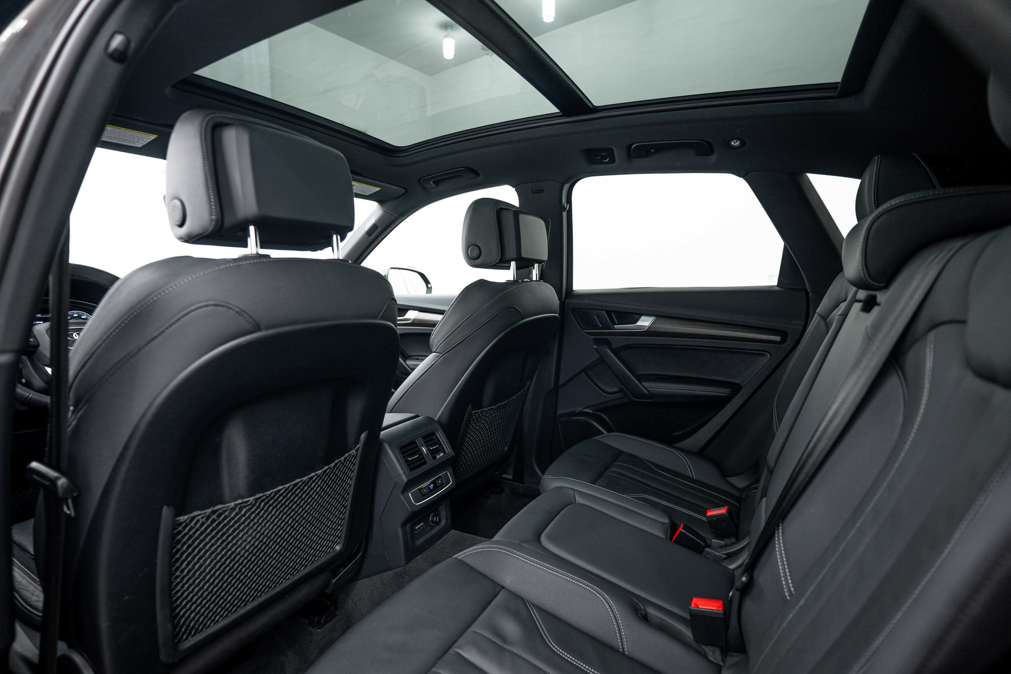 Certified 2024 Audi Q5 e Premium Plus AWD/4WD image 19