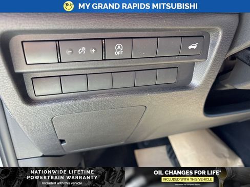 New 2026 Mitsubishi Outlander Trail Edition AWD/4WD image 23