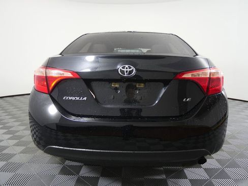Used 2018 Toyota Corolla LE image 4