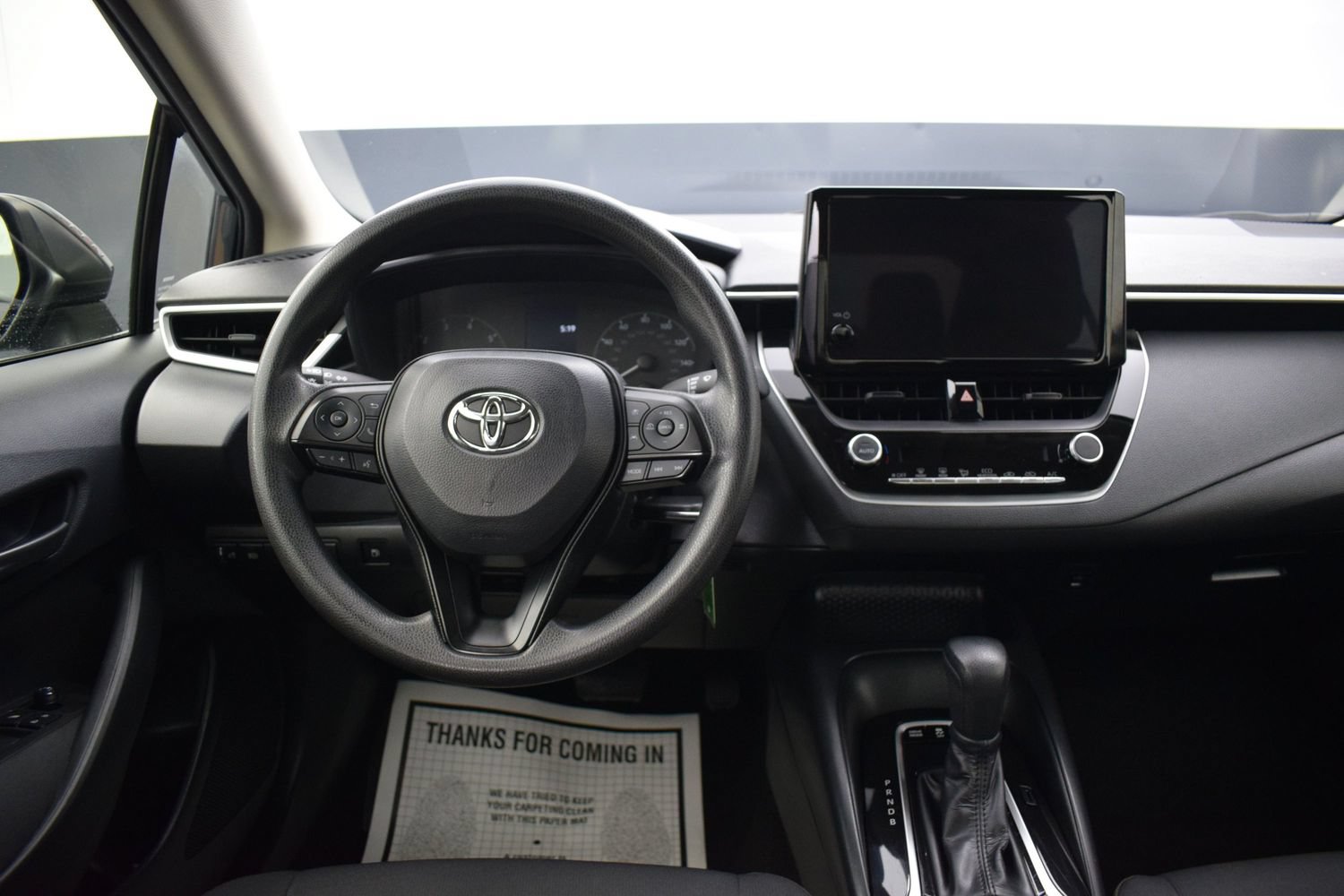 Used 2025 Toyota Corolla LE FWD image 14