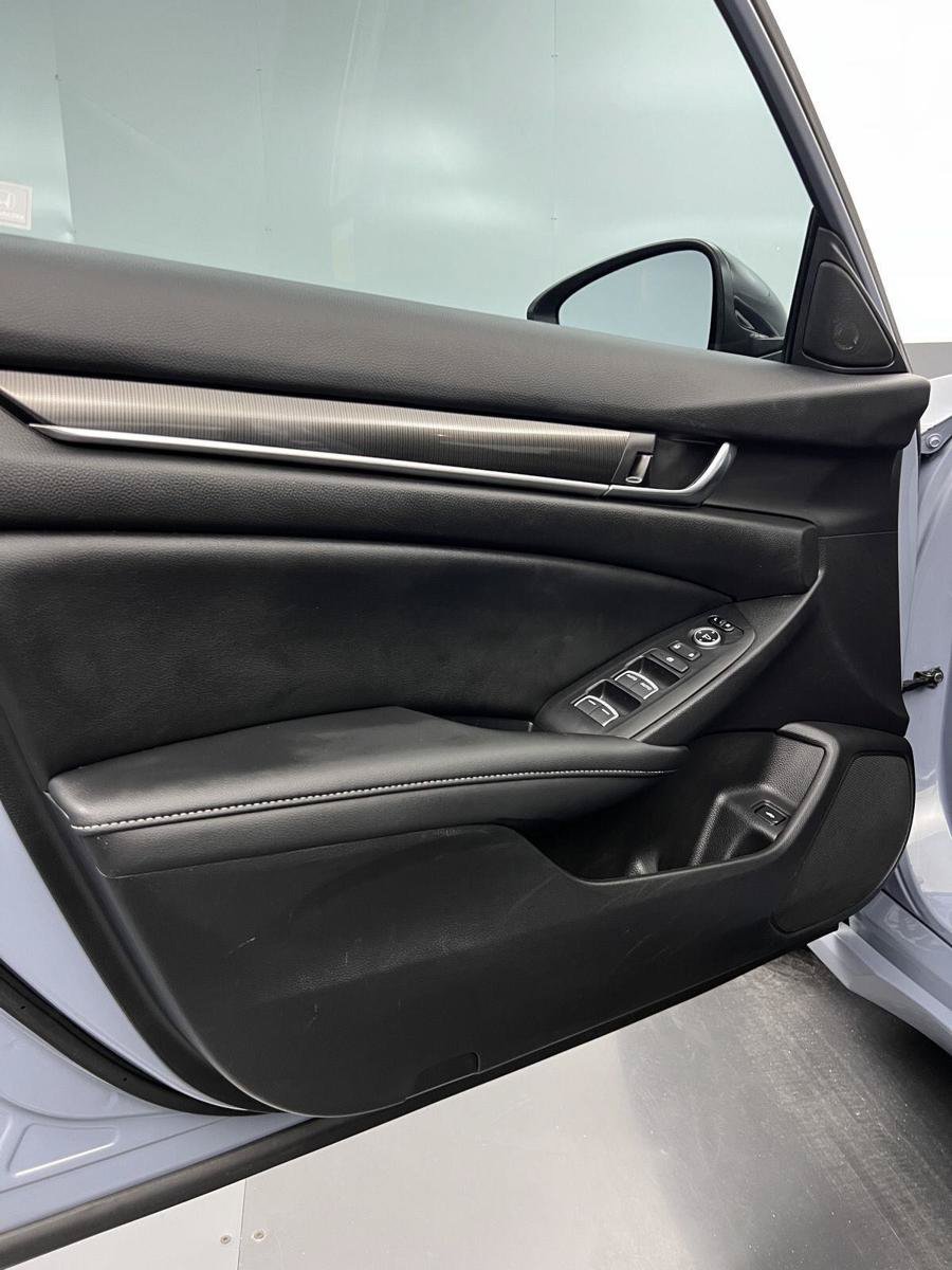 Used 2022 Honda Accord Sport image 28