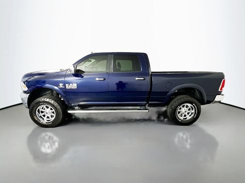 Used 2018 RAM 2500 Laramie w/ Convenience Group AWD/4WD image 4