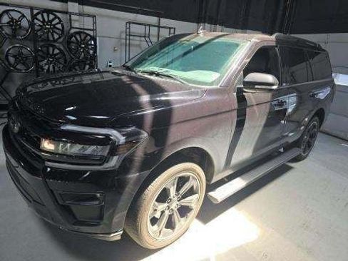 Used 2024 Ford Expedition Limited AWD/4WD image 7