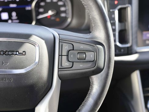 Used 2021 GMC Yukon Denali w/ Denali Premium Package image 23