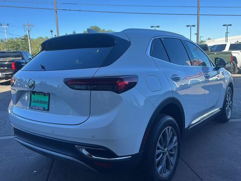 Used 2022 Buick Envision Preferred w/ Safety Package FWD image 3