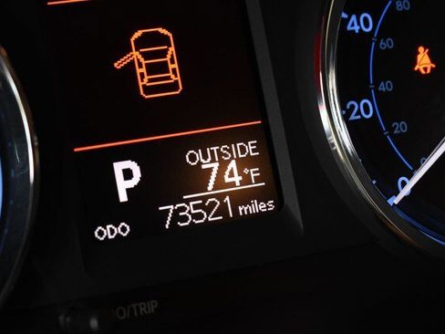 Used 2017 Toyota Corolla LE FWD image 27