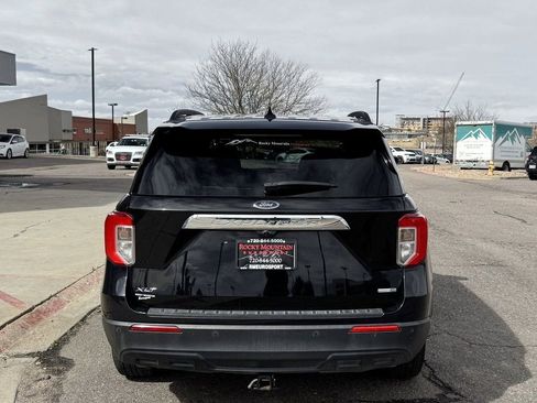 Used 2020 Ford Explorer XLT w/ Comfort Package image 7