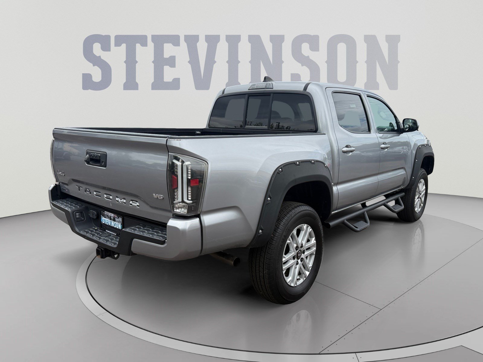 Used 2021 Toyota Tacoma SR AWD/4WD image 5